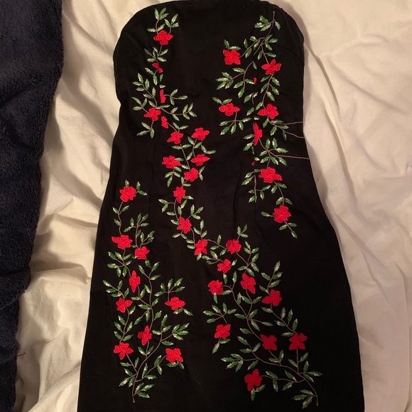 Black Guess Dress - Picture 1 of 2